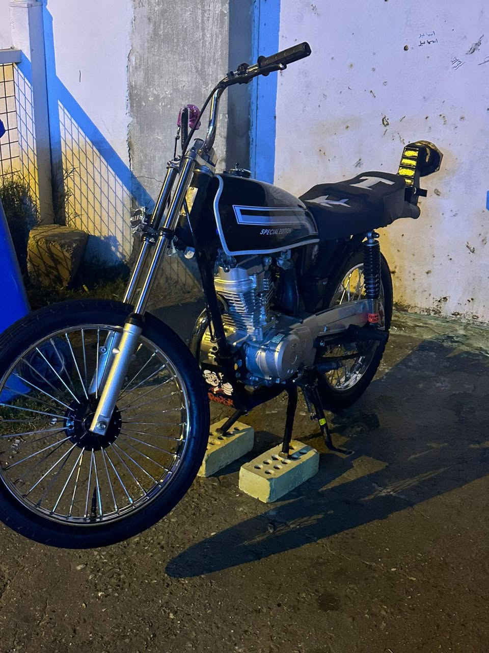 دراجه نامه مفتوحه بدلين بيه ولف بس دراجه خير من الله كلشي مابيه نقص بس جبنه مال ملف طكت عدي البارحه750  وبيه مجال7770 829 3213


**إذا كنت صاحب هذا الإعلان وتريد حذفه لأي سبب، رجاءا أرسل رسالة إلى الدعم الفني**