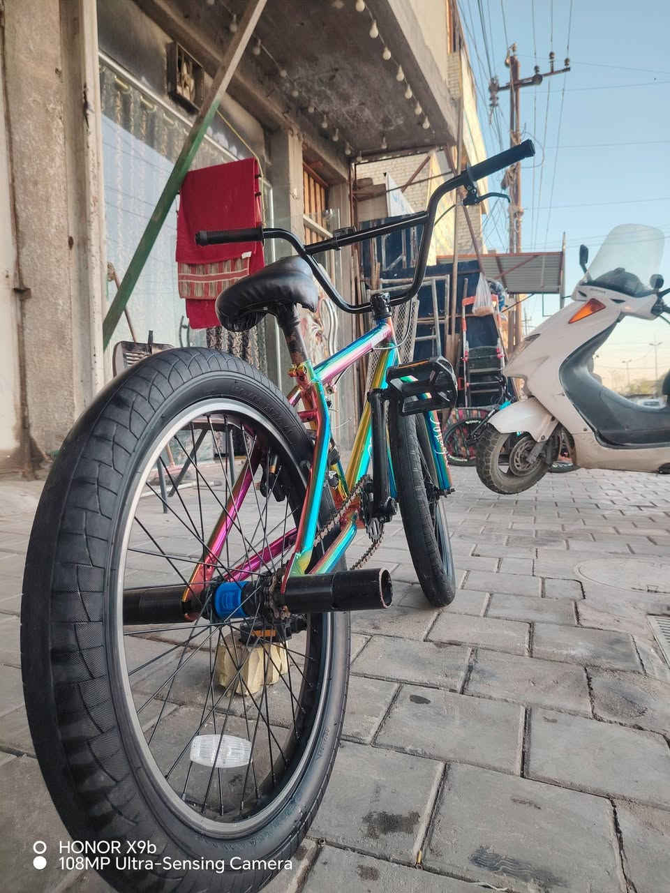 سلام عليكم بيسكل BMX نضيف الله شاهد السعر  160بغداد حي اور *********** رقم
