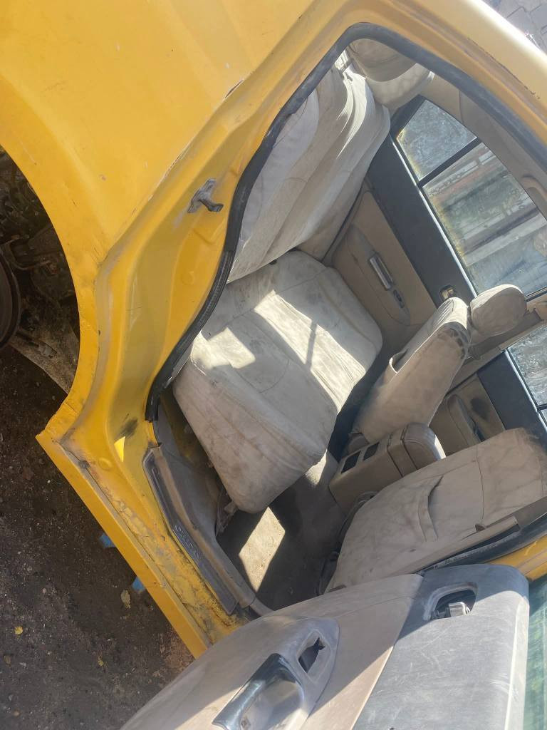 السلام عليكم شيري اي فايف مديل 2013 سنيه ضايعه رقم لماني راعي مااندله ابيع كوم حدين اتكفل عشائر فقط مكينه مابيه كير موجود مشدود كير كورله بيكاتچو دعاميه موجوده تايرات موجوده سياره مامخيسه نضيفه بس عوزه مكينه كورله الف وستميه المكينه كامت ونزلته العنوان بصره كرمت علي ابوصخير السعر 6 ( *********** بيه مجال مكلف بل نشر البصرة, العراق
