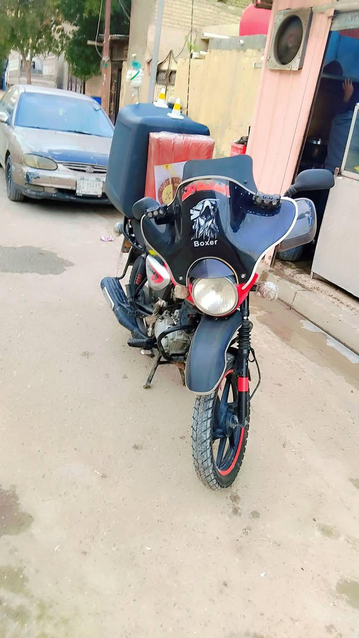 السلام عليكم  دراجه البيع  بوكسر جبلي  مديل  21🤗 مجفته تجفيت شركه وكاله  اي ناقص مابيه  بس شغل  وتطلع به وجك الشغل  عنواني العبيدي شارع عشرين  اتصل ***********
سعره واحد وثمنييه وخمسين  وبيه مجال حك جيه واني خادم  
ملاحظه  دراجه مرقمه  اي غرامه ما عليه 🫡🫡
