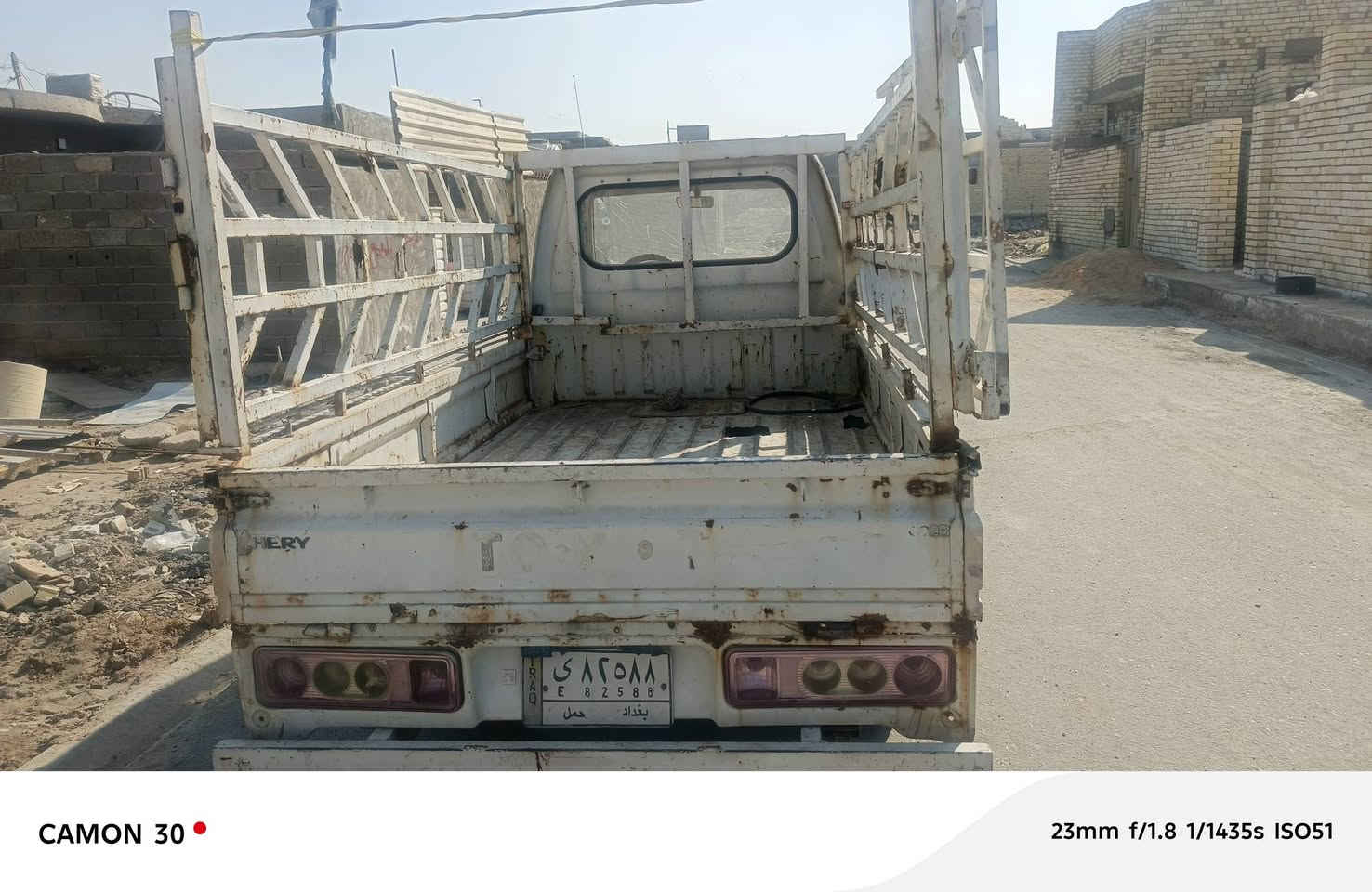 شيري حمل موديل 2013
بدون راعي ماندل راعيها أبيع كوم حديد 

السياره شغاله وحاليا كاطعه نار 

السعر 13 ورقه وبيها مجال 

العنوان بغداد مدينه الصدر 

هاذا رقم 
***********
إني مكلف بنشر
