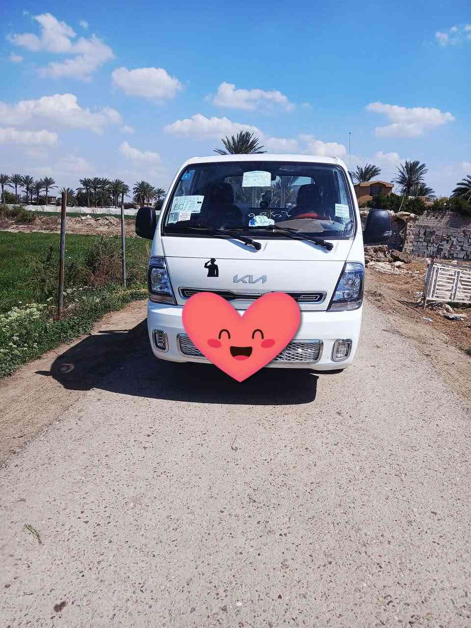 سلام عليكم كيا موديل 2026 بغداد انكليزي بسمي شخصيا مرقمه كامله فول سستم كفاله عامه السياره بعدها شركه جديده او كامله مرقمه رقم انكليزي هزه جديده السياره كامله اردنيه المكان المحموديه السعر 170 او بيهه مجال 
***********.   ***********
