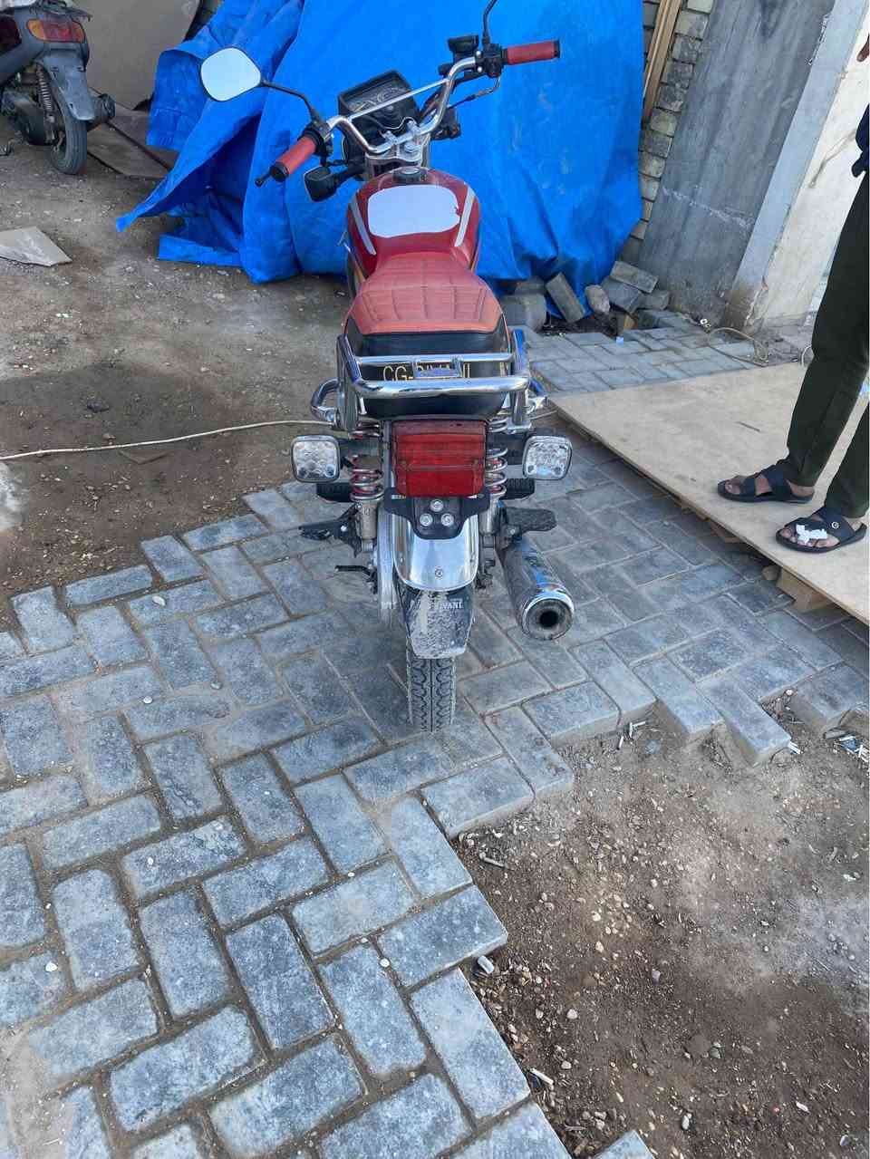 دراجه 5 كير بسمي مديل 2025 وراق كامله مال شركه من معارض سعر 675 مشتريه الله شاهد 875 كربلاء حي الحر ***********للبيعه الغرض حاجه والله دراجه بل جيس اخت جديده كربلاء, العراق
