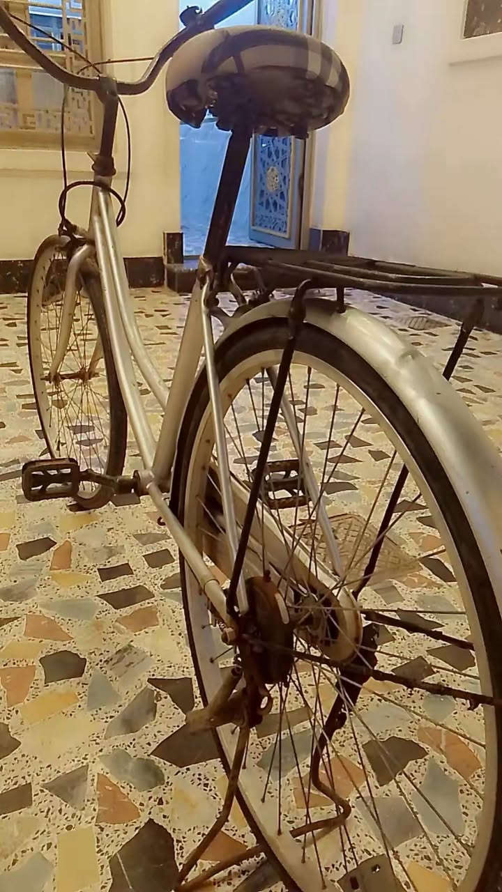 السلام عليكم /
شباب بايسكل حجم 26 الون/ رصاصي /
عنوان الفلوجه /حي الجوالان
نظيف /
السعر/75 وبي مجال


**إذا كنت صاحب هذا الإعلان وتريد حذفه لأي سبب، رجاءا أرسل رسالة إلى الدعم الفني**