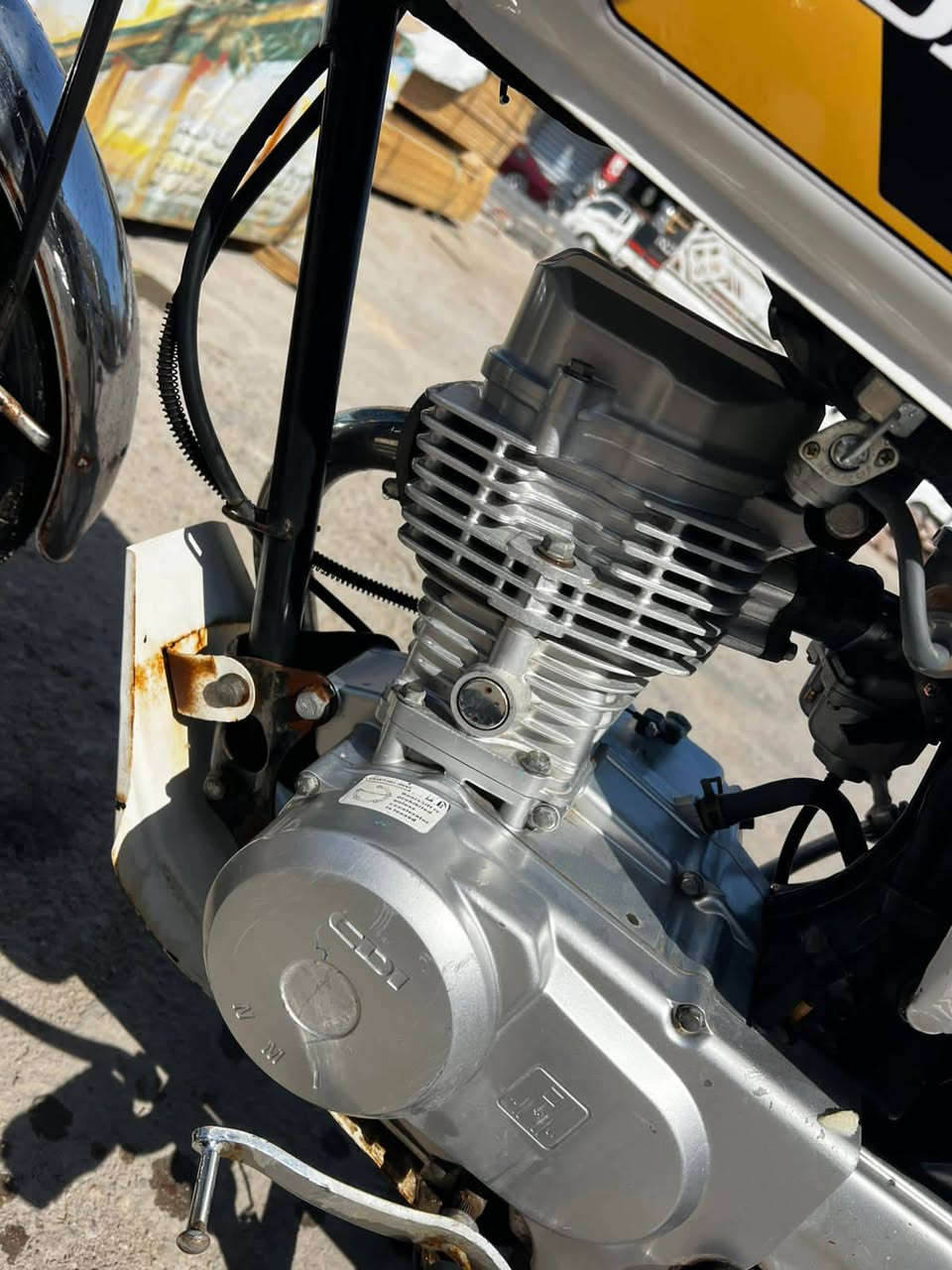 دراجه نامه شلامجه مديل ٢١ ادوات ادوات كفالة عامه من سرقه سعر ٧٠٠ بيه مجال قليل الشراي مكاني بصره كزيزه ***********
