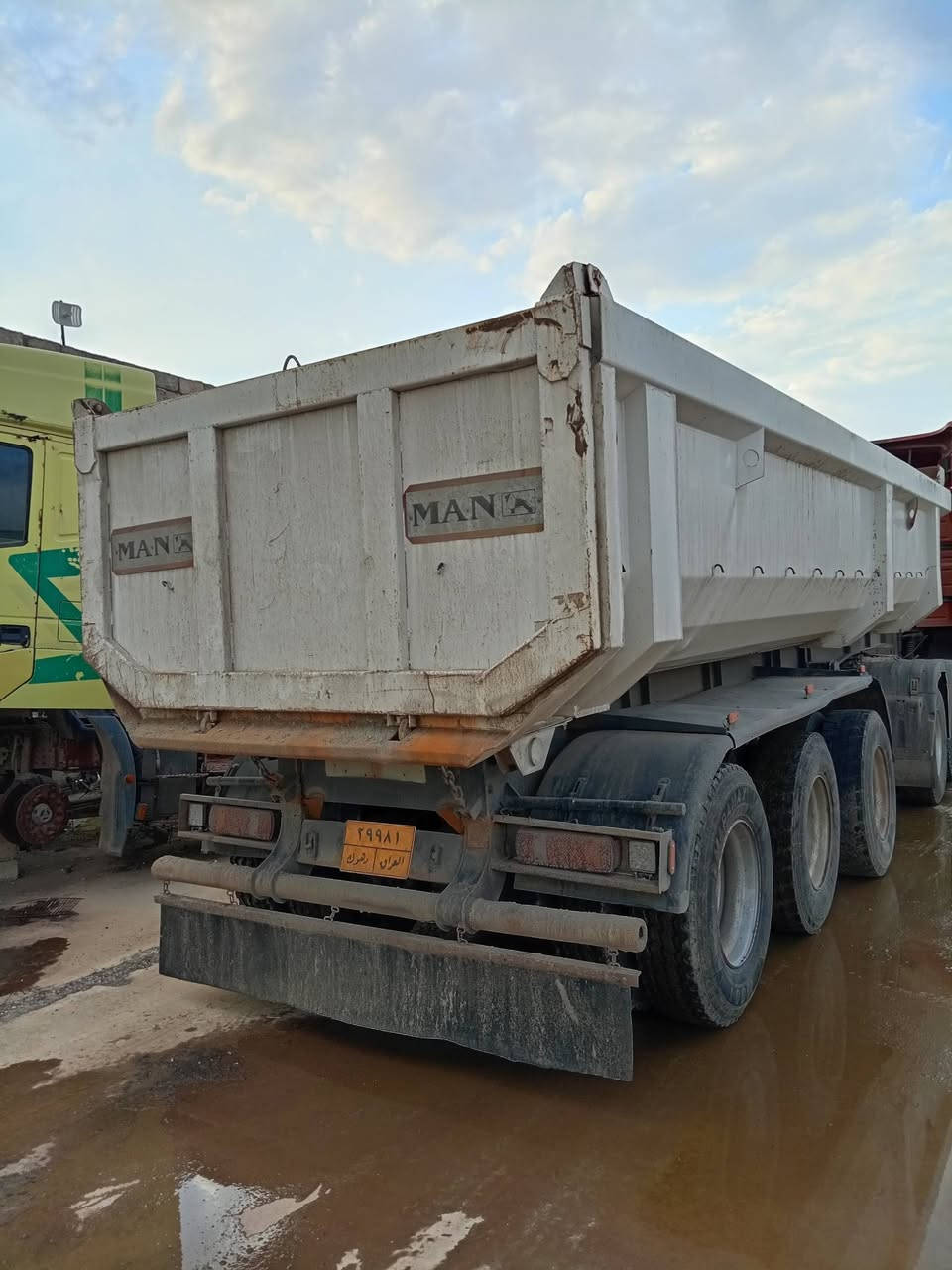 السلام عليكم فالفو سكس ويل جوب اليس البيع موديل 2000 رقم دهوك شرط التحويل السعر  ٢٥٥ وبيها شويه مجال الاستفسار رقم الموبايل *********** اسيا ***********
