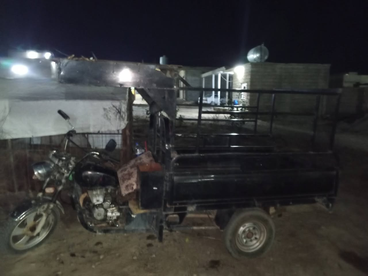 سلام عليكم ستوته لبيع سعر 600 بيه مجال شي قليل شقاله تصال ال ‏‪***********‬‏
