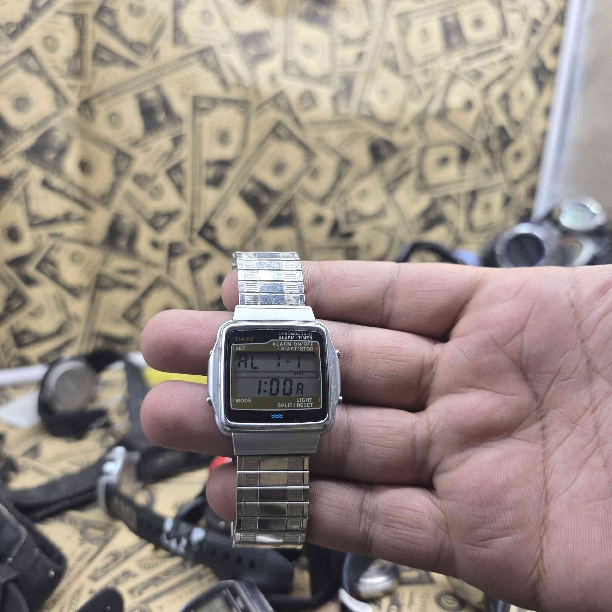 واتساب ***********
تيك توك ساعات داني
