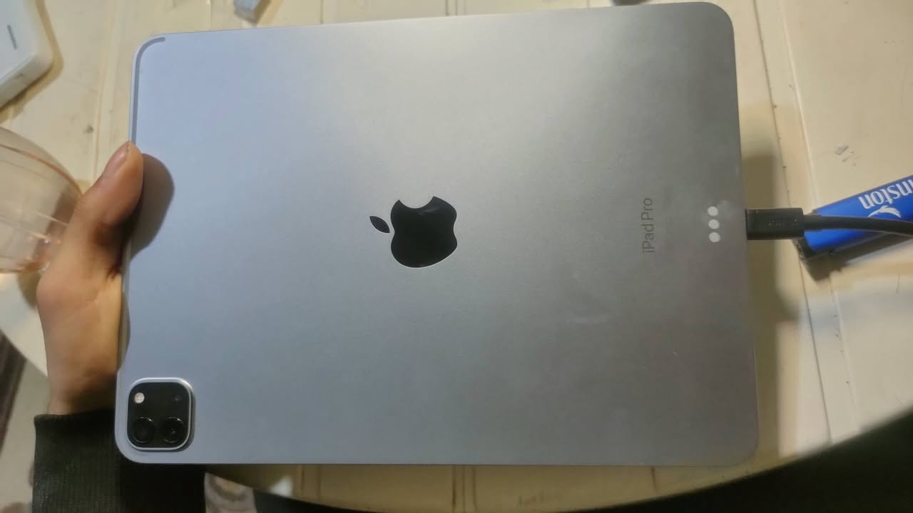 ايباد برو m2 للبيع او مراوس مع ريد مجيك استرا
ذاكرة 128
بطارية 87
نظافة 100٪
الشاحنة الاصلية معاه
سعره 750 وبيه مجال بسيط
رقمي:***********
