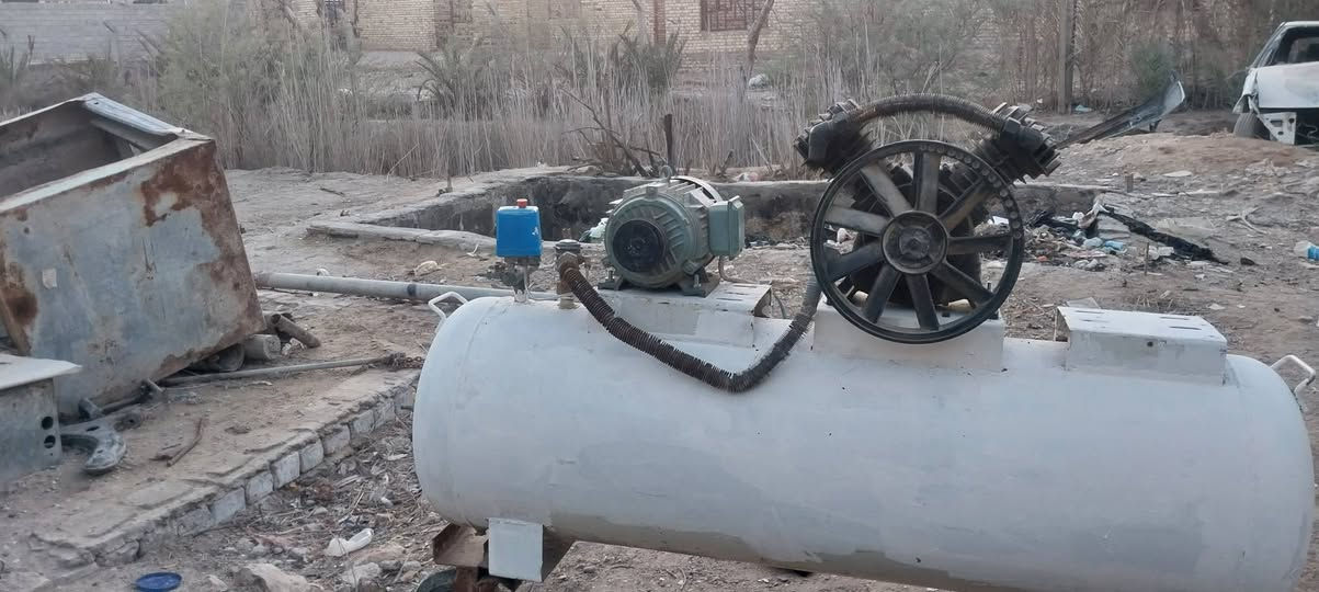 السلام عليكم بطل حجم ٣٥٠تاروسه دبل ماطور ثري فيزللبيع سعره ٤٥٠مكاني دوانيه ***********
