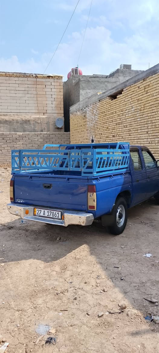 السلام عليكم سياره بيكم نيسان موديل 93  سيارته تخم تايرات حداديه مكينه وكير   كفاله عامه الشرط الفحص سياره مصبوغة عامه السياره بسمي تحويل ثاني يوم رقم انكليزي الاستفسار على الرقم ***********
