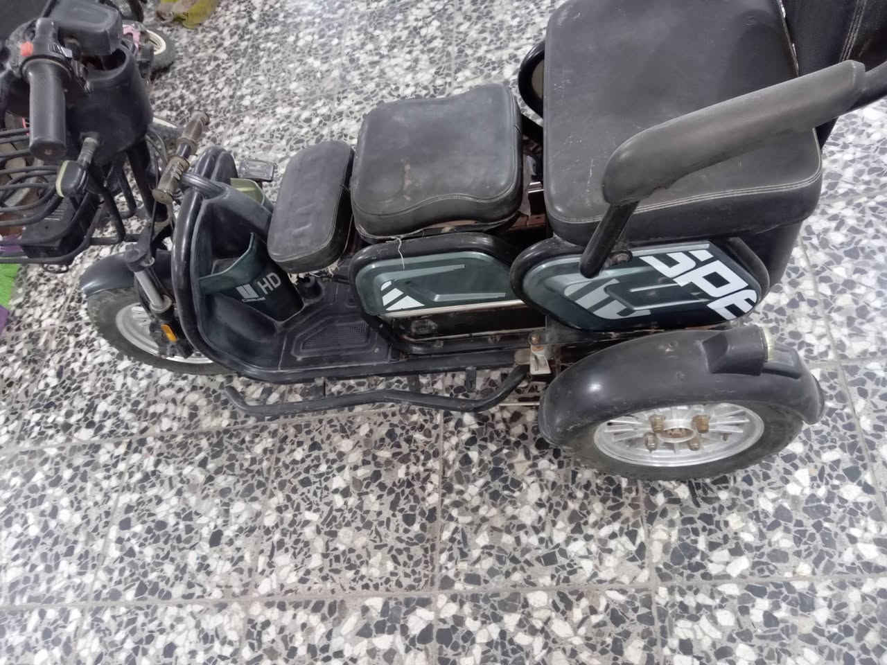 السلام عليكم
دراجه معوقين اربع بطاريات عل فحص نضيفه وجاهزه
سعرها375وبيها مجال مكاني بغداد ابو اغريب بلحصوه 
***********واتساب
***********اتصال
