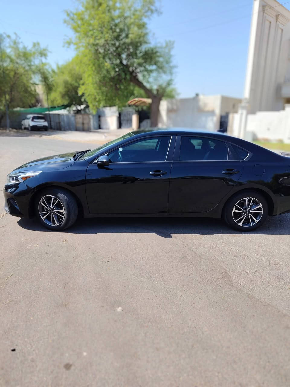 سلام عليكم
🚘 كيا فورتي 2024 – وارد امريكي دخول جديد

بدون رقم حابب تترقم ثاني يوم ارقمها الك بسمك
    
للبيع فقط

📍 الموقع: بغداد – حي الجهاد

🔹 الموديل: 2024
🔹 ماشيه: 49 ألف ميل فقط
🔹 الحالة: ممتازة

المواصفات:

✅ رادار أمامي

✅ كاميرا خلفية

✅ نظام المحافظة على المسار (Lane Assist)

تحكم استيرن

تفاصيل السيارة:

- الحادث كان قطعتين فقط.
- 
- البنيد مبدل (أصلي
- ومصبوغ).
-
- الجاملغ نفسه امصلح مصبوغ.
- 
- حجر البيئة بلادي.
- 
- صور الحادث متوفر للجادين.
- 
- الشاصي  لغد مكفول.

💰 السعر: 13،400:$: (بدون رقم)

📞 للاستفسار: *********** (اتصال أو واتساب)
