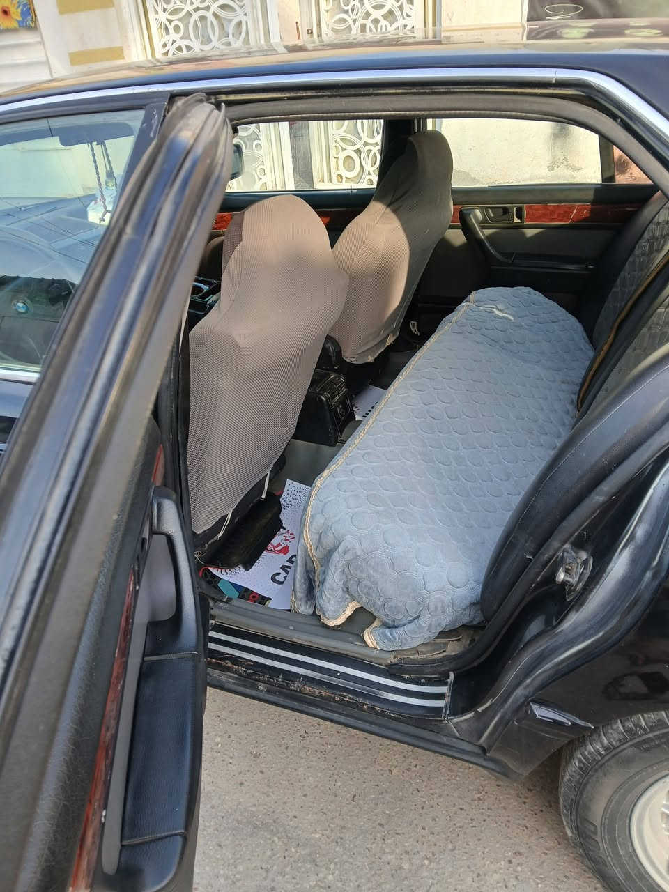 ٧٣٥ موديل ١٩٩١ بئسمي رقم بصره انكليزي محرك جيد جدا تبريد شغال حداديه اماميه ١٠٠% مصبوغه عام محرك مفتوح ٣٥٠٠ كهربائيات جيد جدا زوج تايرات أمامي جديد ويل خليه السعر ٤٥ ورقه وبيه مجال للشراي مكان السياره بغداد الحسينيه *********** اتصل
