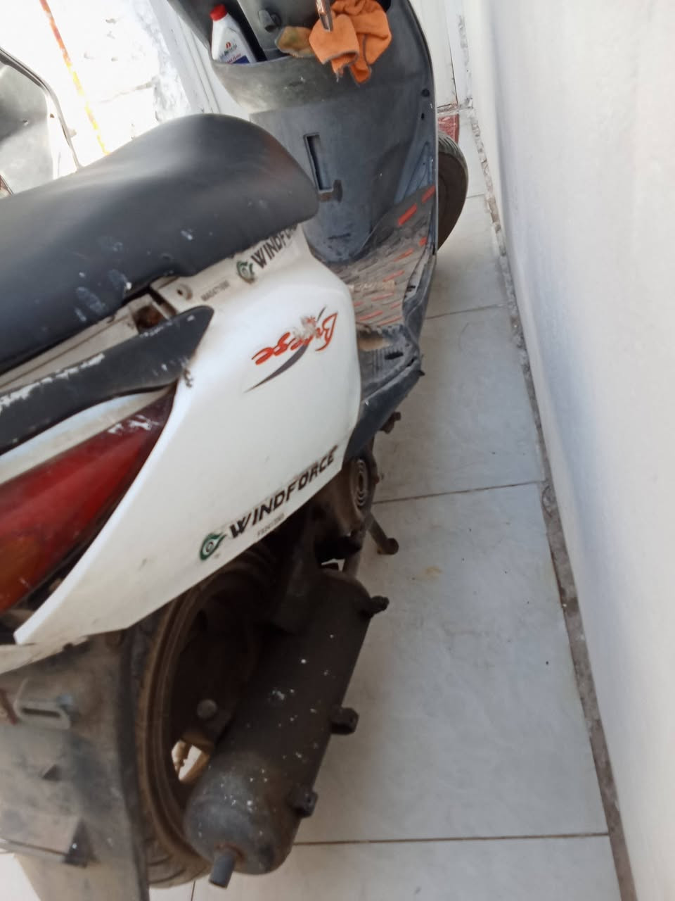 سلام عليكم دراجات للبيع كلهه شغالات البيع علشوف العنوان بغداد شعب رقم الهاتف ***********
