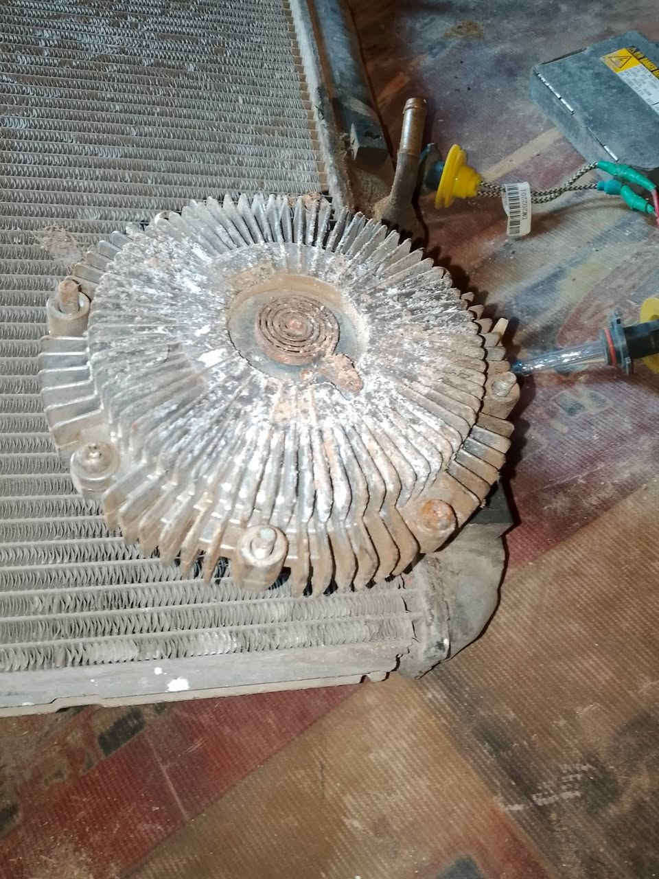 سلام عليكم غراض راس الثور البيع نضيفات وكلهن شغالات قيم وخذ نتصل وتدلل***********
