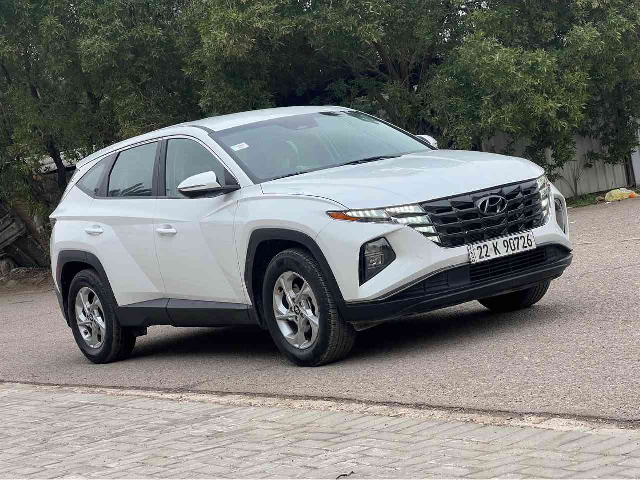 السلام عليكم 
للبيع (هونداي توسان )
رقم اربيل تريد وكاله تحويل بالخدمه
موديل 2022
ماشيه 35 mil
محرك 2500
مواصفات  نص فول 
وارد امريكي  ظررها قبغ  جنطه  ونفسه مصلح بدون اي ضرر داخلي  بدون ايرباك
ربيها بارد جدا بسيط بخشم البنيد
وباقي السياره مكفول كلها ع وضع الشركه 
السعر 180وبي مجال للاستفسار ع
***********
مكان السياره بغداد السيديه بغداد, العراق
