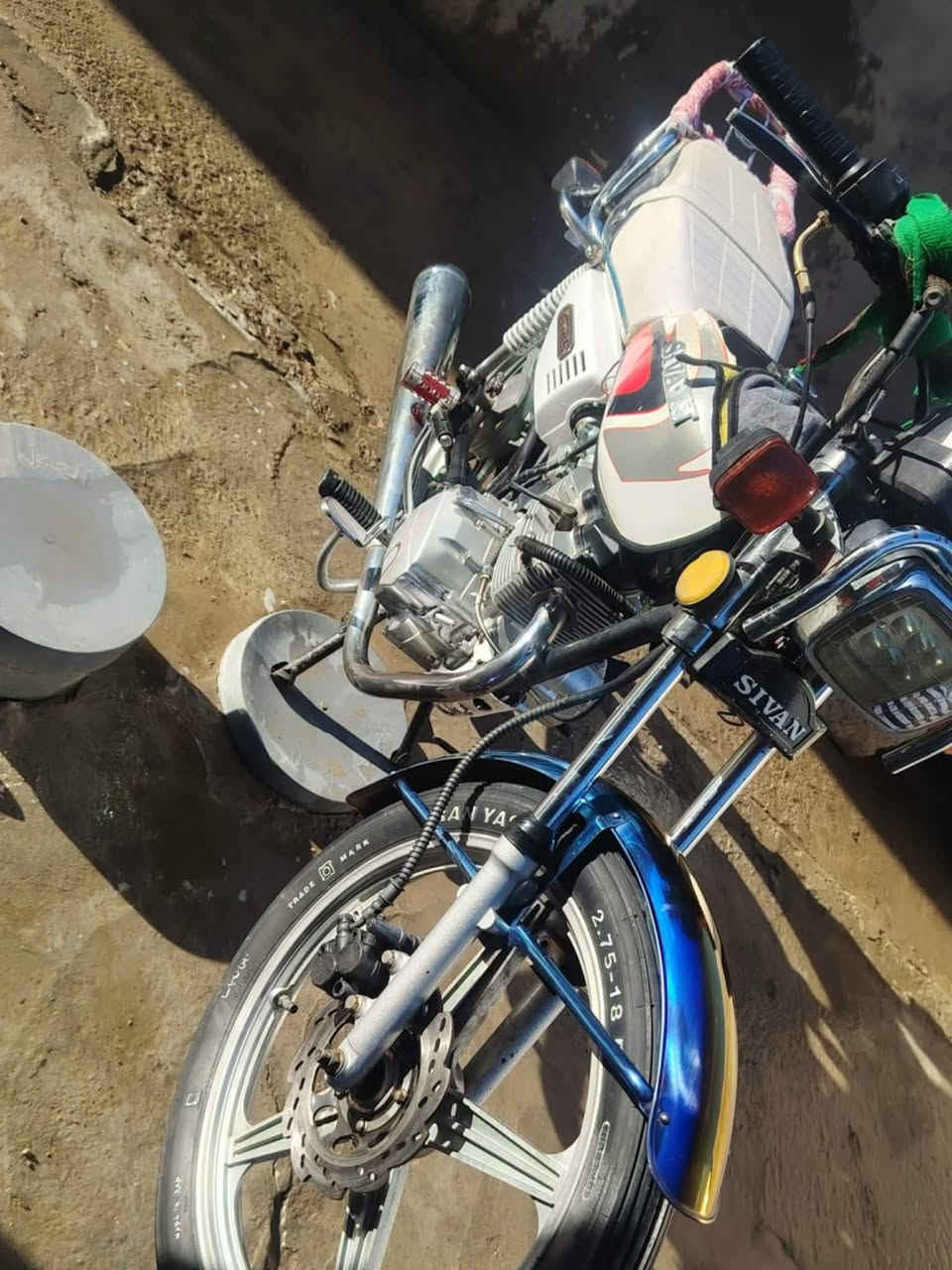 دراجة سيفان 2019كاملة من كلشي لايت اشاير مكينة تشك الكاع سماعة بلوتوث مكاتبة بس مكفولة من سرقة سعر 375
استفسار*********** مكان كاطون رحمة
