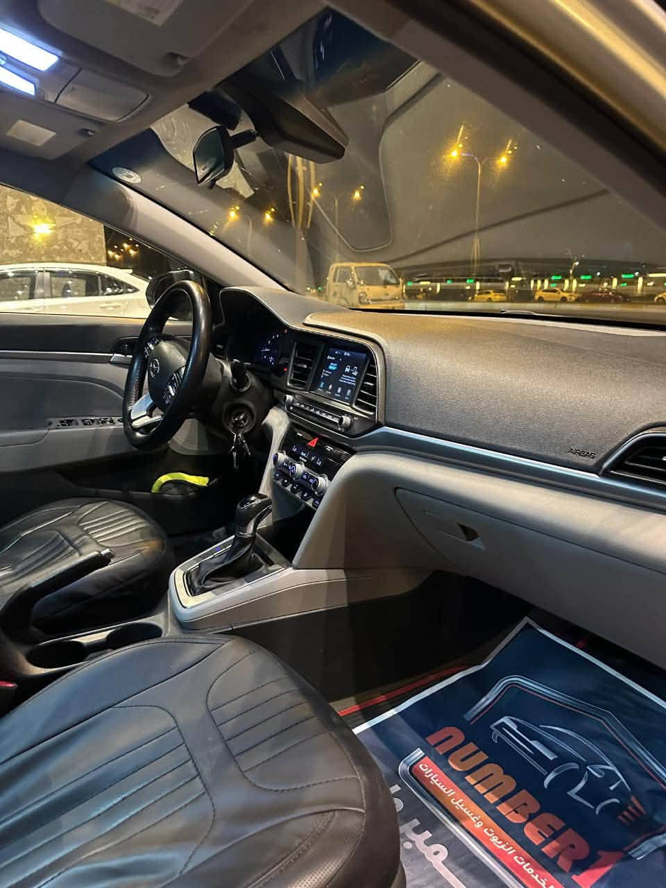 🚗 ألنتره  2020 - وارد أمريكي  🚗
المواصفات:

 المحرك: 2000 دوش 🧡
كير AT المرغوب 

 اللون: سلفر

 الرقم: اربيل وباسمي (التحويل مضمون)

 المكان: الفلوجه 

 تخم تاير جديد.

 نص فول 

منضومة غاز 60 L

منضومة زنون200$

—————————-

 حادث سونار مرفق مع صور المزاد

💰 السعر: 128 وبيهة مجال 

📞 للاستفسار والتواصل

 واتساب أو اتصال ***********
