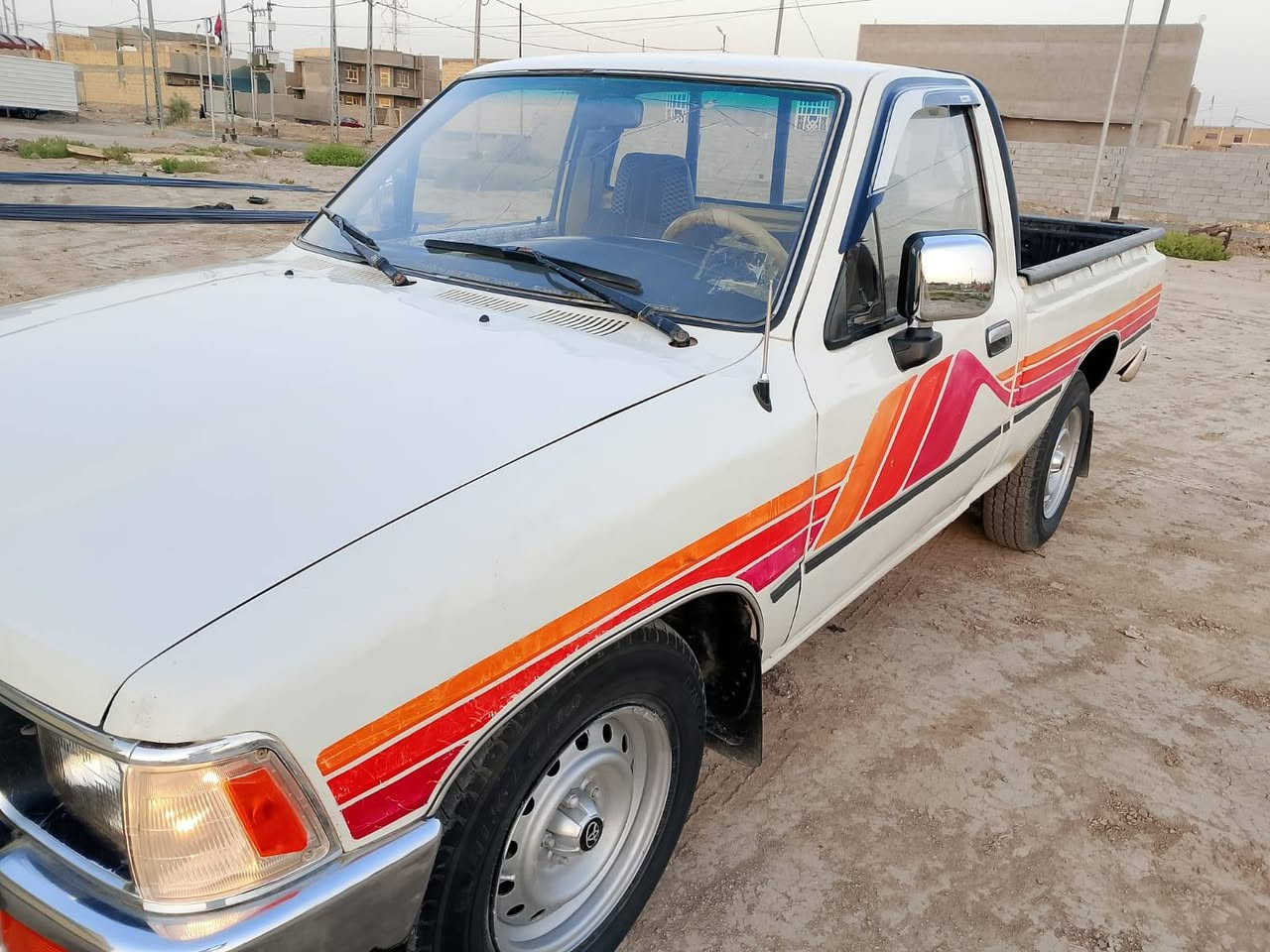 سلام عليكم  بيكم للبيع موديل 93 رقم بابل سياره جاهزه من كلشي  تحويل مباشر السعر56وبيها مجال مكان ديوانية رقم الهاتف ***********

