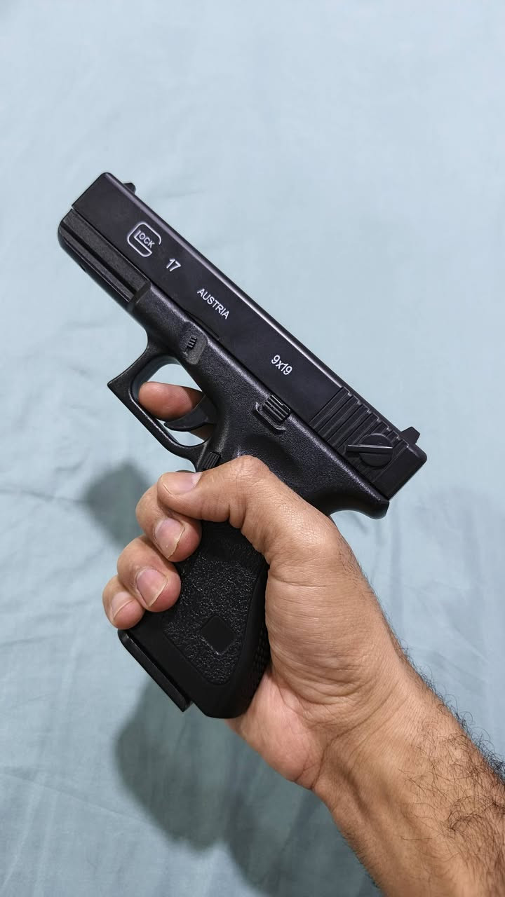 مسدس حديد بالكامل وزن ثقيل وشكل حقيقي يضرب صجم بلاستك السعر مع التوصيل ٥٥ الف


**إذا كنت صاحب هذا الإعلان وتريد حذفه لأي سبب، رجاءا أرسل رسالة إلى الدعم الفني**