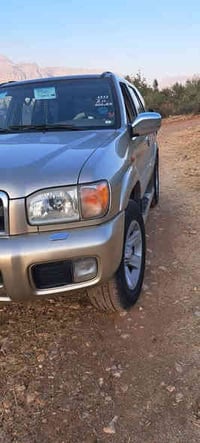 سياره نيسان بأس فندر موديل 2005 كير عادي محرك 3500  رقم دهوك تحويل وكا...