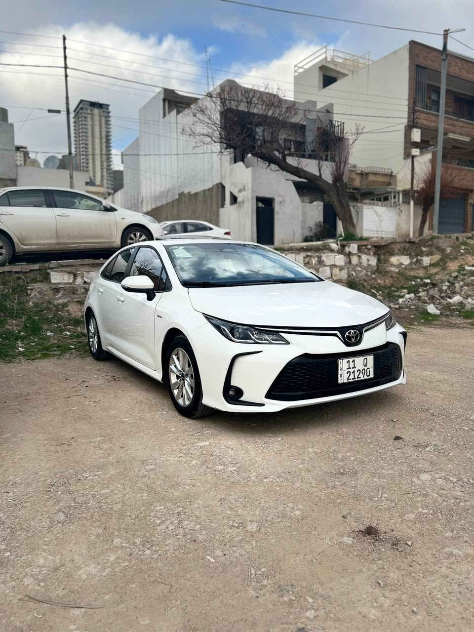 كورلا هايبرد موديل 2024ماشيه 30 سعر 150قفل. ***********مكفولهً
