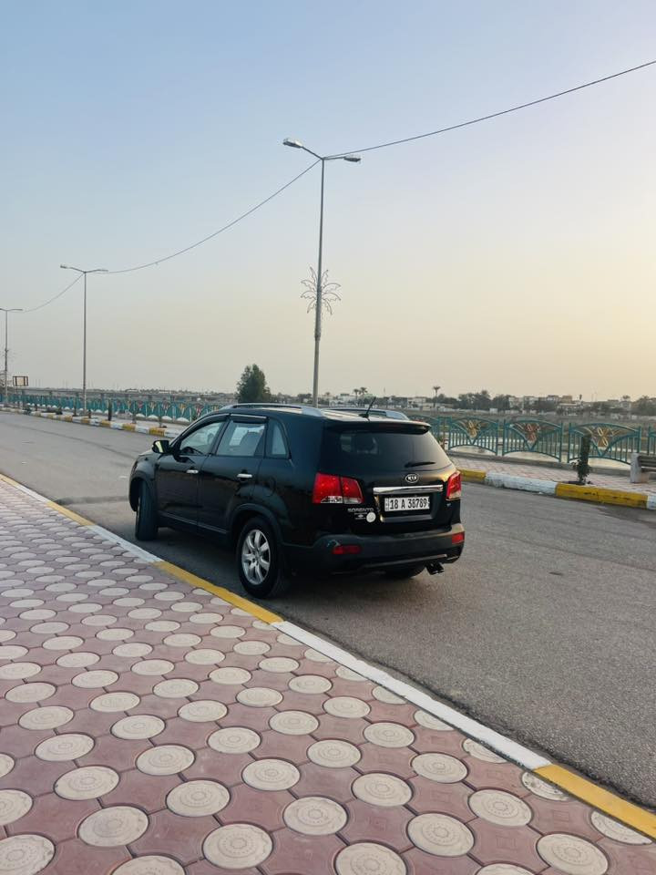 السلام عليكم 
سورنتو 2014 امريكي سياره نضيفه وضربتها خفيفه بالجنطه فقط مكفوله من كلشي محرك 2400 جي دي اي 
السعر :130 وبيها مجال 
العنوان: كربلاء طويريج 
اتصال: ***********
