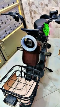 دراجه شحن حجم 14 سعر 360 وبيه مجال الرقم 07783130536