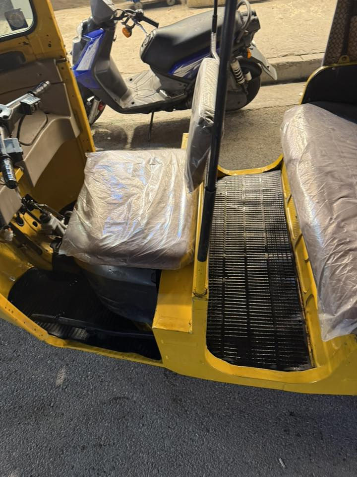 موديل 2018 بشهر 12 رقم وسنويه وبسمي سعره 5400 وبي مجال شراي خابر *********** بيهه ملاحضات وسويتهن كلهن وتخم تاير جديد وباتري جديد وترايه حلو ومابيه اي نقص مكاني العبيدي الراسه
