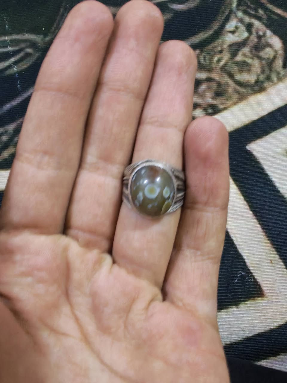 السلام عليكم ورحمة الله وبركاتة
سليماني هندي مصور أكثر من عين تغير لونه وضهر فية خط
احمر وعين حمراء قوي روحانية ومعطف سعره هو 50 الف توصيل داخل مدينة الصدر فقط


**إذا كنت صاحب هذا الإعلان وتريد حذفه لأي سبب، رجاءا أرسل رسالة إلى الدعم الفني**