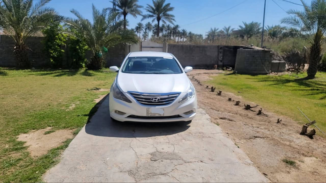 السلام عليكم سوناتا ٢٠١١  محرك ٢٤٠٠ دوش كير مكينه صدر مكفول تخم تاير جديد بيها رشات صبغ بالجاملغات الاماميه  رقم بغداد 
السعر 100 وبيها مجال 
مكان السياره بابل _ ناحيه النيل ***********
