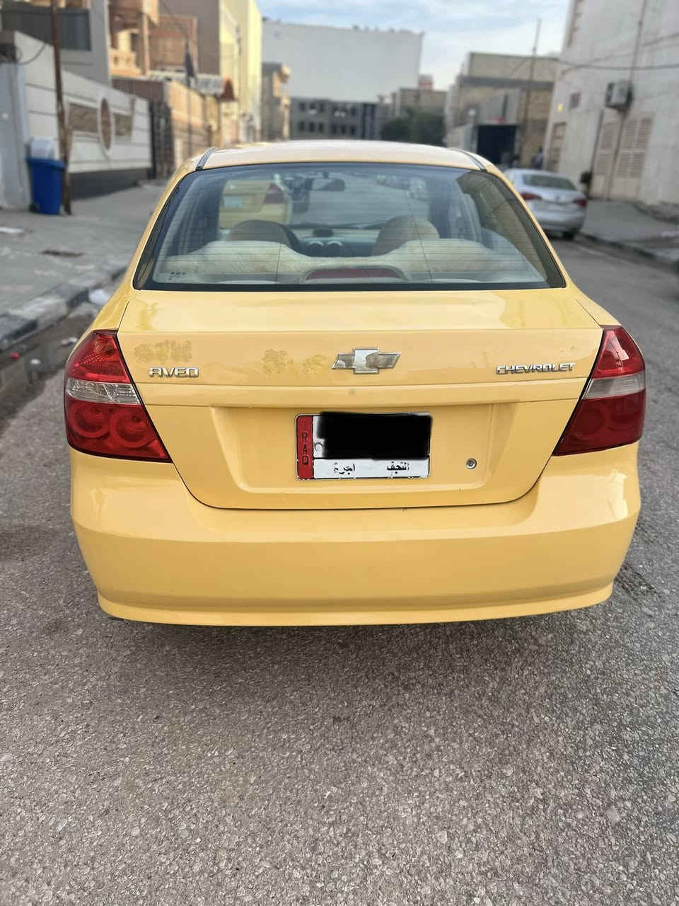 السلام عليكم
أفيو ٢٠٠٩ مفتوح رقم نجف 
جاهزه السياره كير ومكينه وحدانيه وتخم تاير وباتري جديد 
مكفوله من اي صبغ او تبديل او صبغ  على وضع الشركه
مصفره هيئه وغرامات وشنو عليها عليه 
السعر ٥٣ وبيها مجال المكان النجف حي الفرات 
للاتصال ***********
