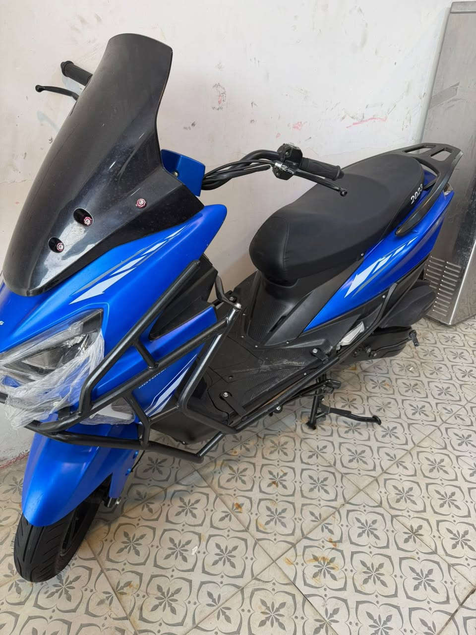 دراجه حاوية صيني جديدة كارتون
صفاره

مكاني الناصريه شارع بغداد
مامتواجد على الفيس وهذا رقمي اليريدها
***********
