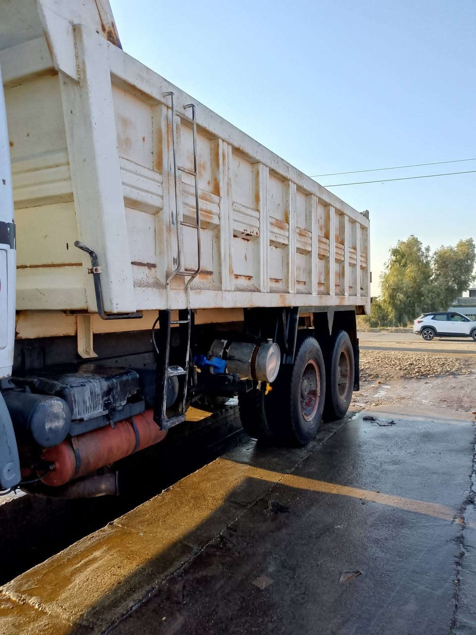 البي لكزز للبيع او مراوس براس تريلة مجموعة نص جياف محرك 35/8 كير 160 برميل
شاصي محرك مكفول  عنوان / بغداد 

سعر 280 ورقة رقم الهاتف ***********
