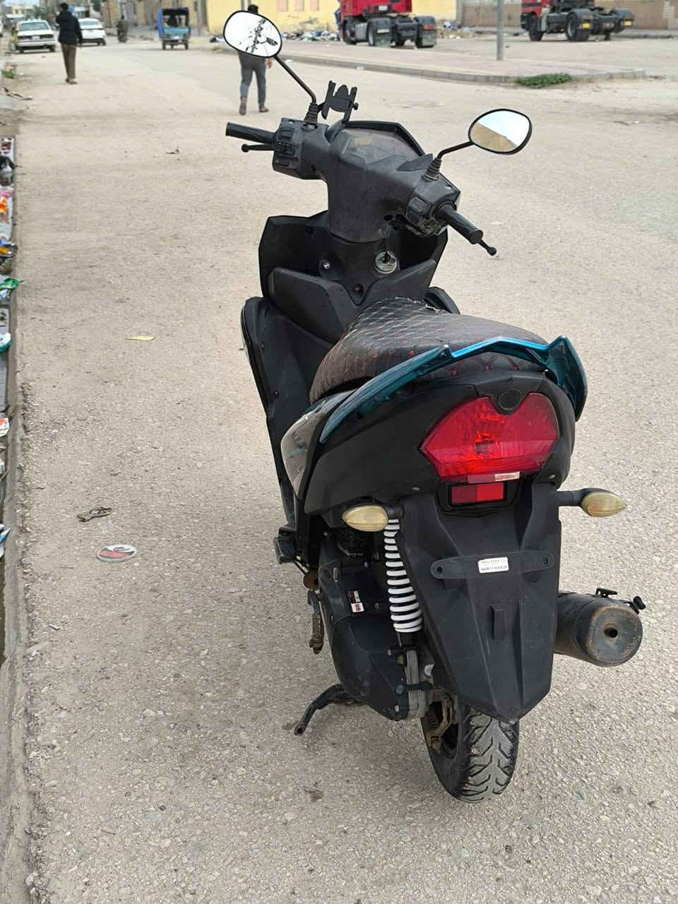 سلام عليكم  .  
ZR موديل 2019
مكاتبة فقط
فيروزي 
دراجة نظيفة وحلوة (مكينة بلادية) 
السعر  800  وبيها مجال شي بسيط
استفسار اكثر ع رقم 
***********

