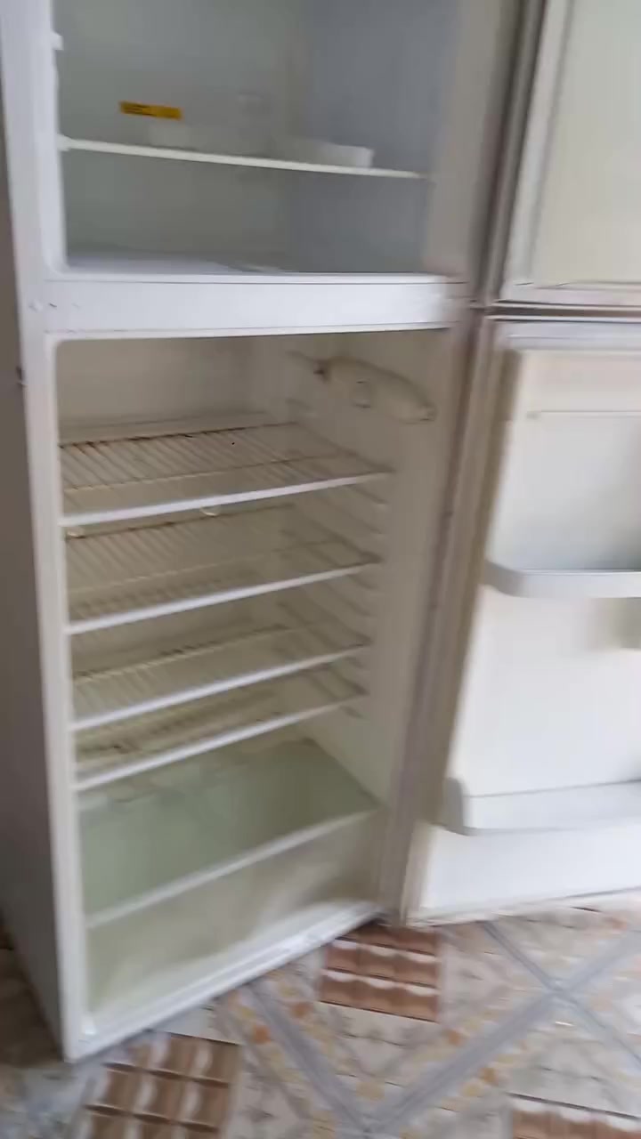 ثلاجه على 110 وبيها مجال تعال خاص وتدلل الشرطه الشغل


**إذا كنت صاحب هذا الإعلان وتريد حذفه لأي سبب، رجاءا أرسل رسالة إلى الدعم الفني**