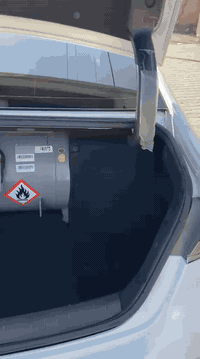 السلام عليكم
سوناتا وارد كوري 
كفالة عامه 
موديل 2023 
السياره غاز 
رقم بصرة 
السياره جاهزه من كلشي 
مكان السيارة البصرة - الفاو 
للاتصال ***********
