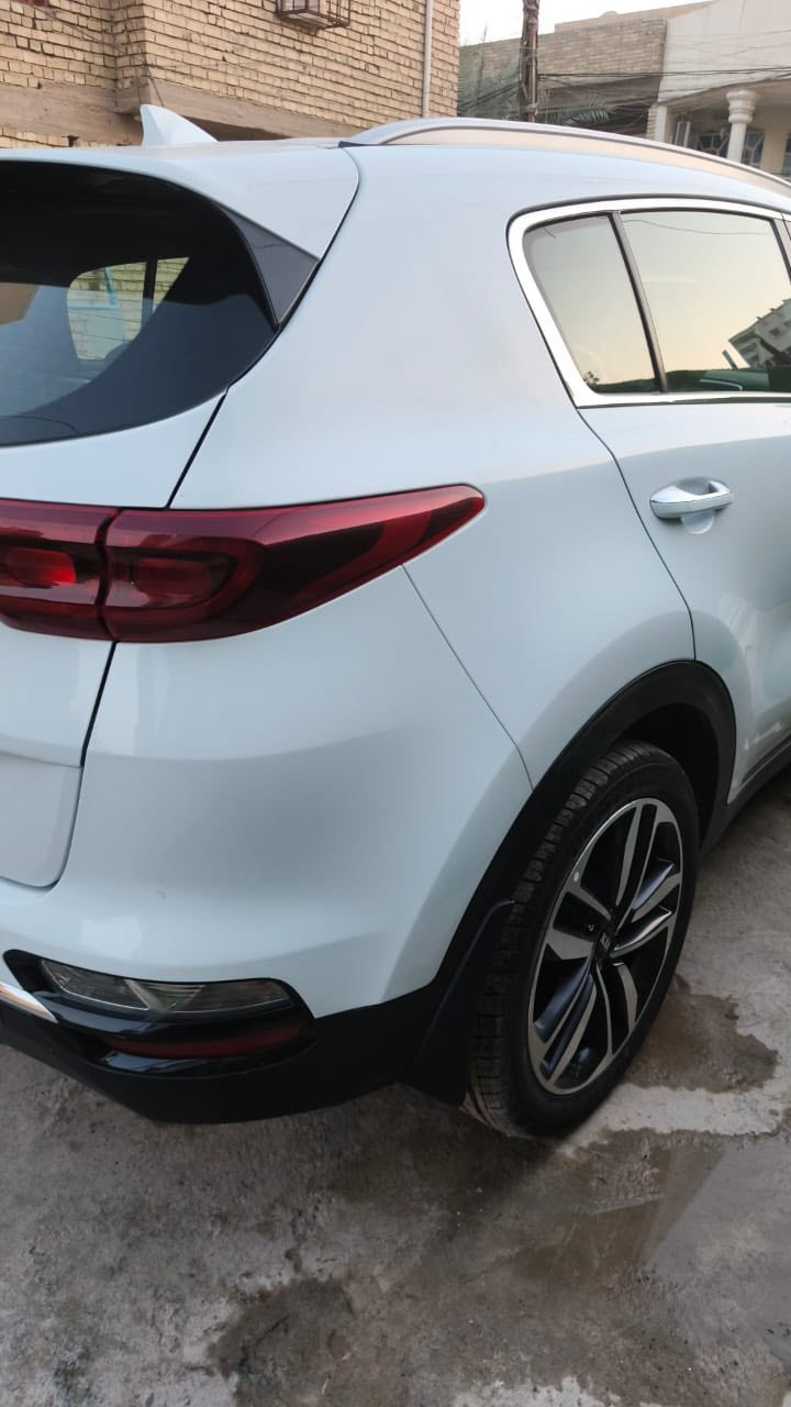 سلام عليكم سبورتج خليجي ٢٠٢١ مكفوله مواصفات كلاسك 
الاستفسار ***********
عنوان بغداد
