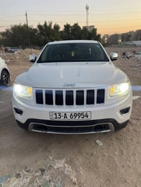 ، سيارة جيب أمريكي للبيع أو مبادلة بسيارة تسلا. السيارة نظيفة وجاهزة ل...