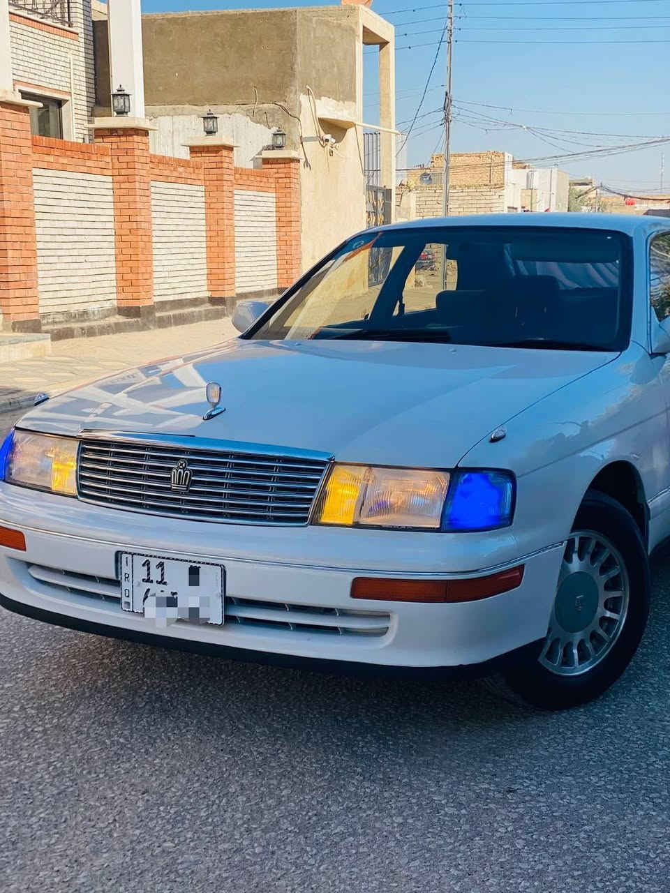 كراون👑 أبيض لؤلؤي  مديل 1992 رقم بغداد دؤلي هزة وسنوية جديدة وبسمي شخصيآ جنايها
مكينة 2500 ديلكو جديدة وگير جديد 
حدادية جديدة من الطول لطول 
سيارة فول مواصفات 1/1 شاشة سستم صوت نقي جام ببسي بلادي الجناي يعرفها بردة خلفية
كشنات بلاد اعلى شركة ماملعوب بيهن تحكم كهرباء 
تبريد قطعتين اعلى شركة فقط غاز وتحمل مسؤليتة 
دشبول وابطاين عسلي كفالة من الشركة + داخل جلد اصلي.
ملاحظة/ سيارة شادلها منظومة غاز البطل الجبير
ملاحظة سيارة بسمي شخصيآ بغداد
والملاحظة الاهم .سيارة احلى من الصور 
سعرها.74
‏‪***********‬‏ النجف, العراق
