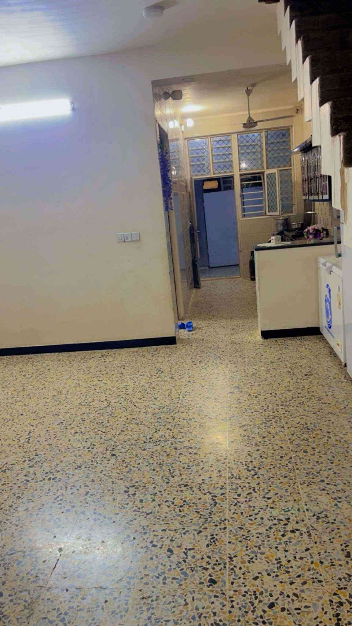 بيت للبيع زراعي التاجي حى الحسن العسكري قريب مولد عباس شايع مساحة 100مربع مسلح قاط  بيت جاهز كاشي واسيراميك حديقة 50.     ***********.بي واتساب
