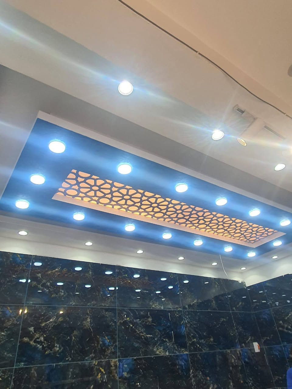 🏠✨ تنفيذ كافة أعمال الجبس بورد والديكورات الداخلية ✨🏠

إذا تبحث عن شغل نظيف، تصميم عصري، وتنفيذ متقن بأفضل الأسعار، إحنا جاهزين لخدمتكم.

✅ أسقف جبس بورد حديثة
✅ إضاءة مخفية LED
✅ ديكورات صالات وغرف نوم واستقبال
✅ تصاميم مودرن وكلاسيك
✅ تنفيذ بإشراف مباشر وخبرة أكثر من 14 سنة

📍 بغداد وجميع المناطق 

للاستفسار والحجز:
📞 ***********
📞***********
شاهدوا بعض أعمالنا في الصور، وثقتكم هي رأس مالنا.

#جبس_بورد 
#ديكورات_بغداد 
#ديكورات_داخلية 
#أسقف_حديثة 
#بغداد
