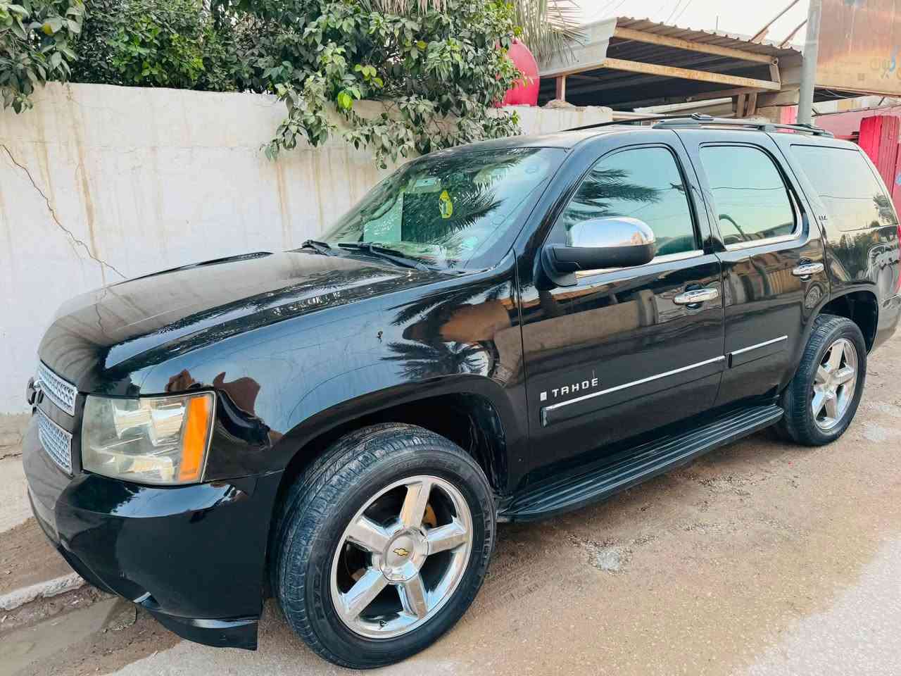 السلام عليكم
تاهو مديل2008 فول ltz خليجي جاهزه حداديه تاير بيها منضومة غاز١٠٠ لتر ايطالي 
مكانها النجف
سعر١٨٠$
***********

