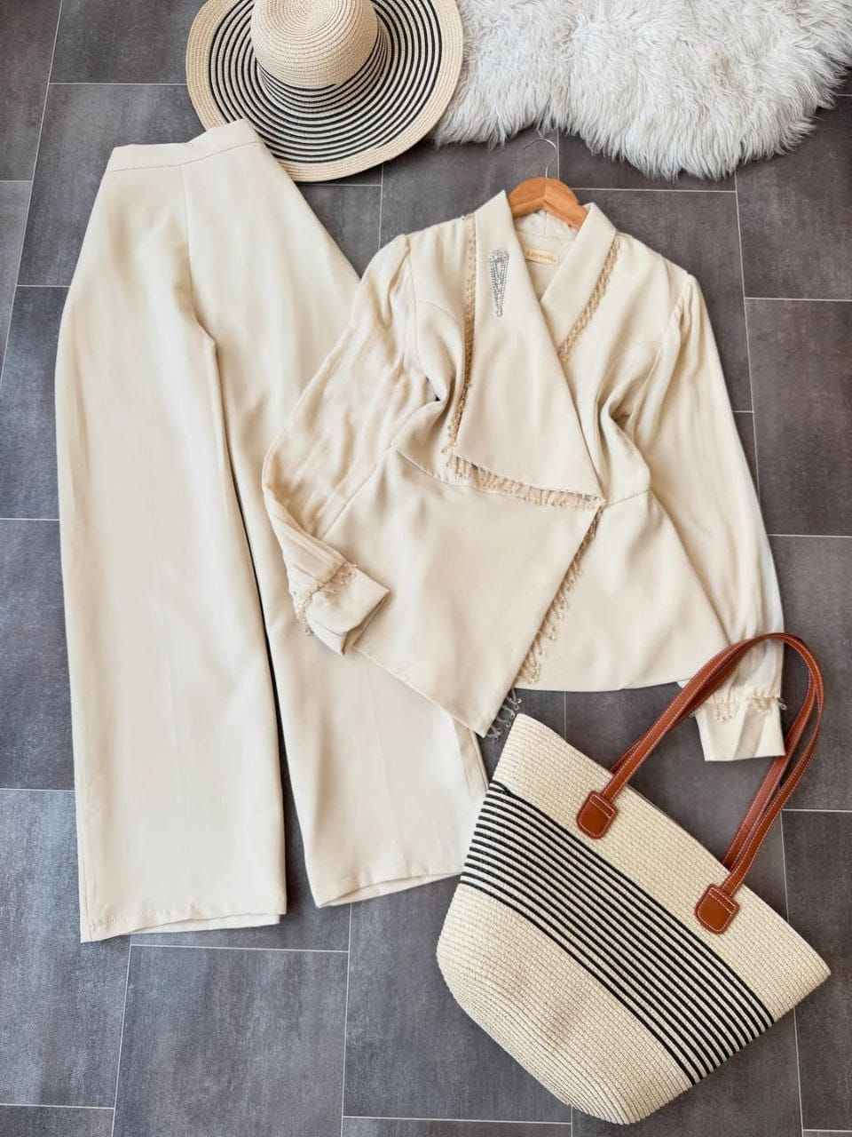 طقم قطعتين❤️‍🩹
السعر 32 الف فقط
خامة هوريم دابل تركي
40-42-44-46-48 Singapore


**إذا كنت صاحب هذا الإعلان وتريد حذفه لأي سبب، رجاءا أرسل رسالة إلى الدعم الفني**