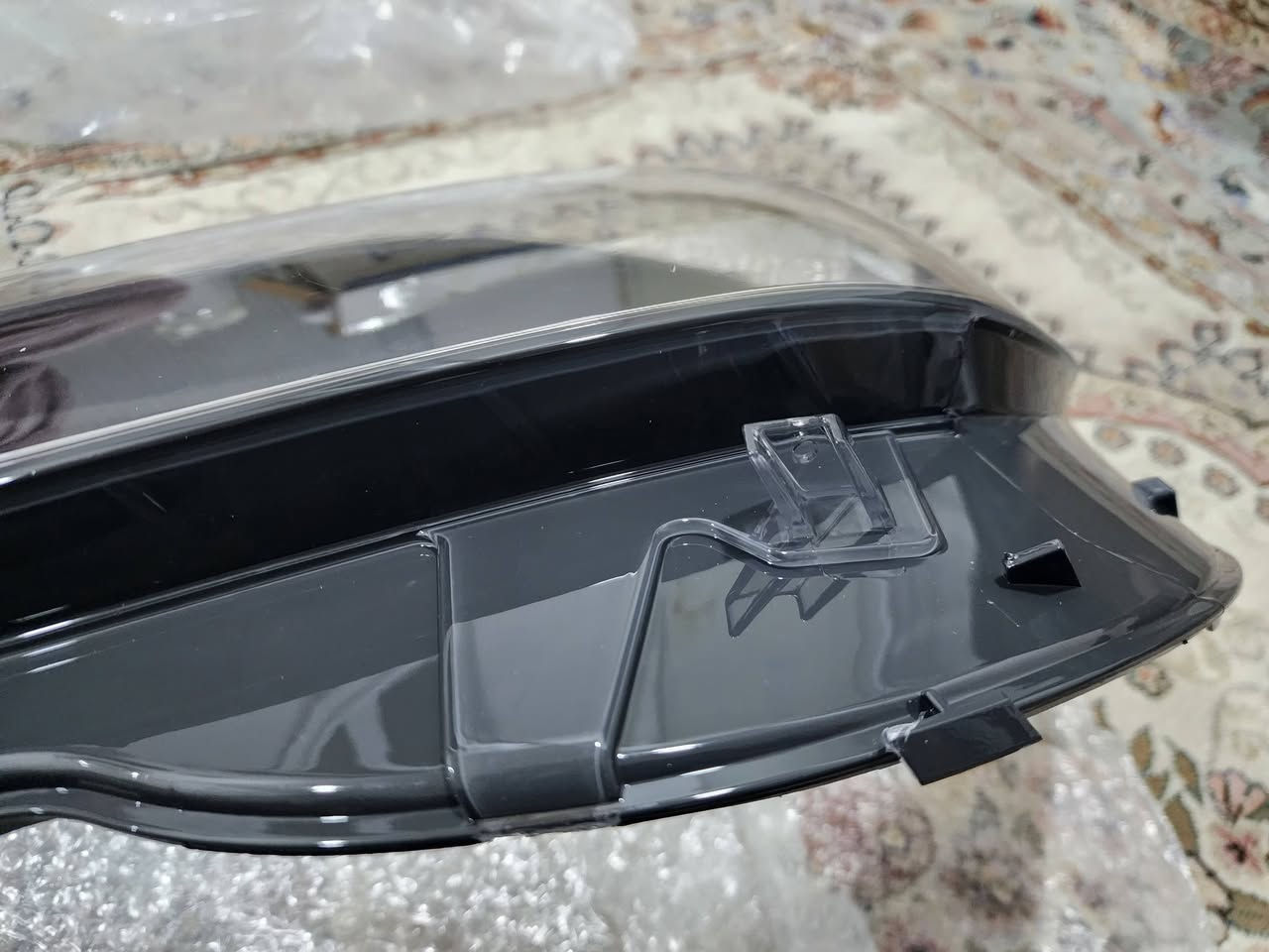 عندي هاي جام لايت للبيع، مال مرسيدس W212 موديل ٢٠١٤ إلى ٢٠١٦. مال جهة اليسار وبس هاي القطعة متوفرة عندي، سعرها قفل ٣٥ ألف.
***********
