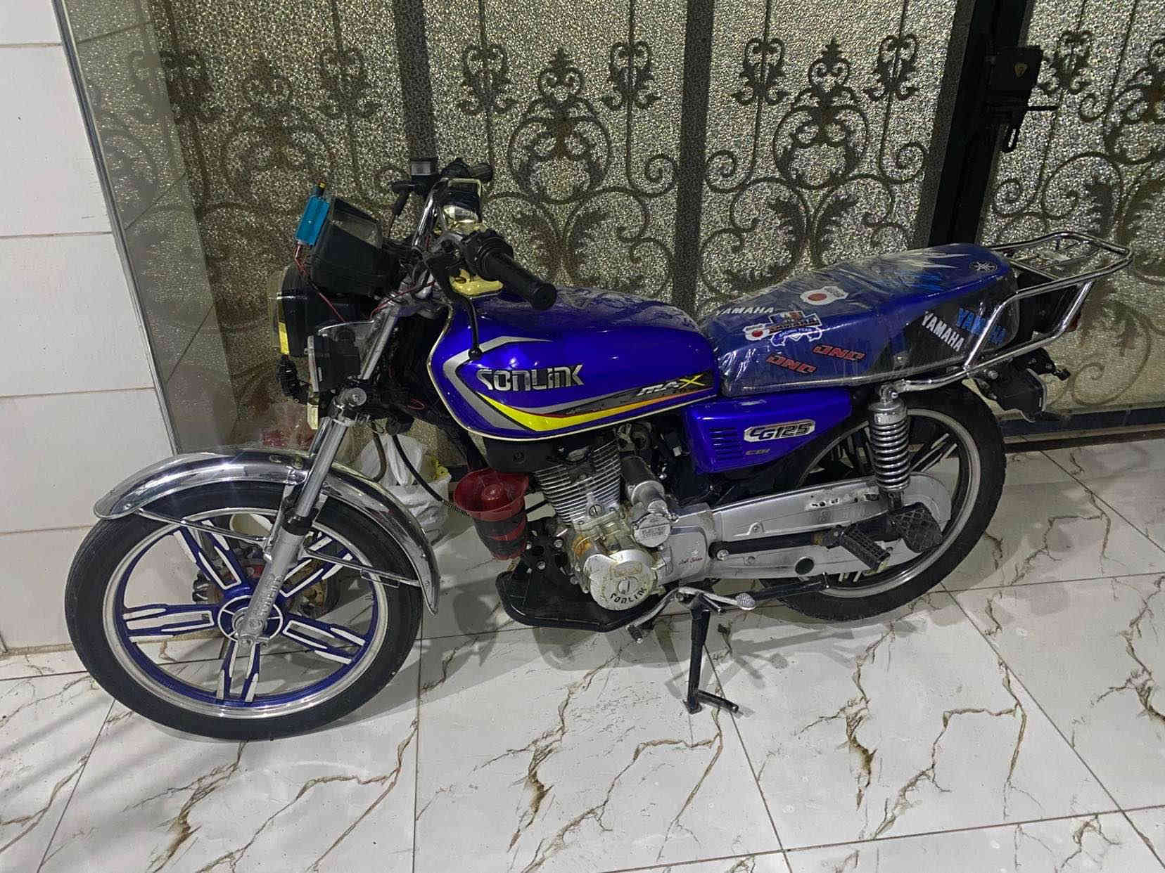 ئه‌م ماتۆره‌ بۆ فرۆشتن مۆدیل2023گیرو مه‌كینه‌ به‌شه‌رت مه‌كینه‌ sonik مه‌كینه‌ باس سه‌ری كرایته‌وا دوو تایه‌و ویل لۆكی له‌سه‌ره‌ ماتۆره‌كا كاراباهی هه‌موو به‌شه‌رت لایت سلفو شتی هه‌موو مه‌زبوته‌ ماتۆره‌كا مانفیستی بزربوا مالی مالی مه‌ده‌نی هه‌موو به‌شه‌رت به‌شه‌رتی ئاغدی لۆ داكام شوین هه‌ولیر نرخی440محماله‌ژ/م*********** أربيل
