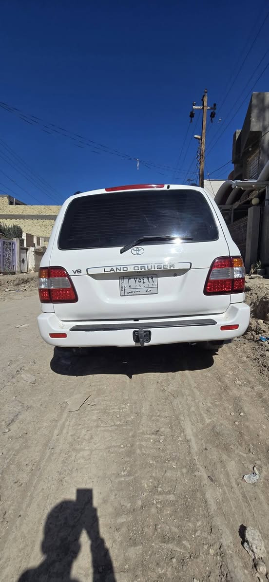 السلام عليكم لاندكروز موديل 2004 مصفحه كفاله ماعده الجنطه صبغ فقط
مكينه 5700  للإستفسار *********** مامتواجد على فيس
