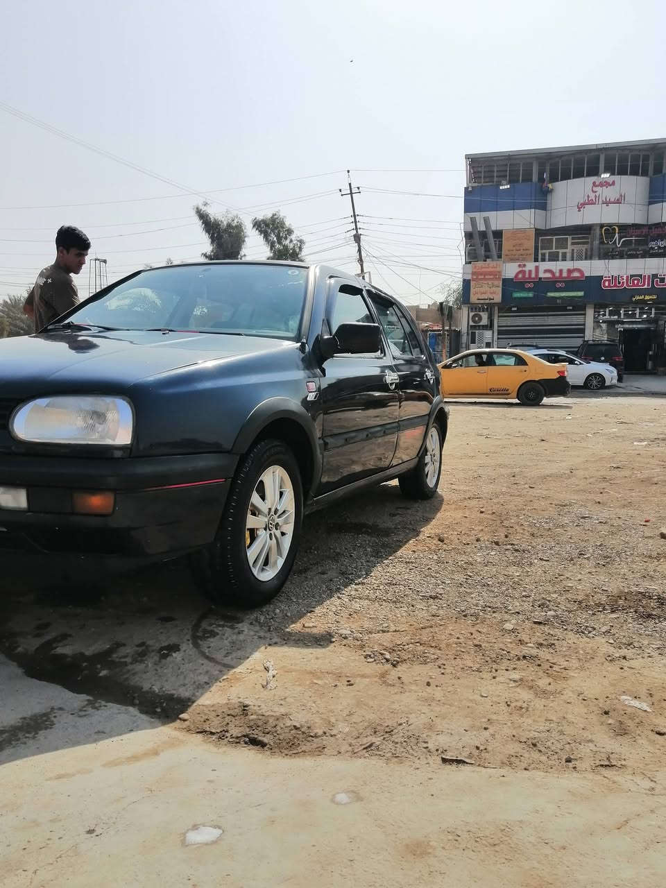 سلام عليكم سياره نوع كولف نفخ مديل 1993سياره جاهزه من كلشي مكينه كير حداديه تخم تاير تبريد دواخل بل جيس مسجل بلاد اربع سماعات مضخم منضومه حماوه جديده راديتر جوينات يعني انسه حماوه داخل مطعم صاج سنتر لوك تتقفل عن بعد صبغ جديد بدون ضربه تراي وين ميعجبك كشنات جلد سياره نضوفه وحله من صور اوبل عافيه عل تكون من نصيبه السعر 45بيه مجال *********** مكاني بغداد
