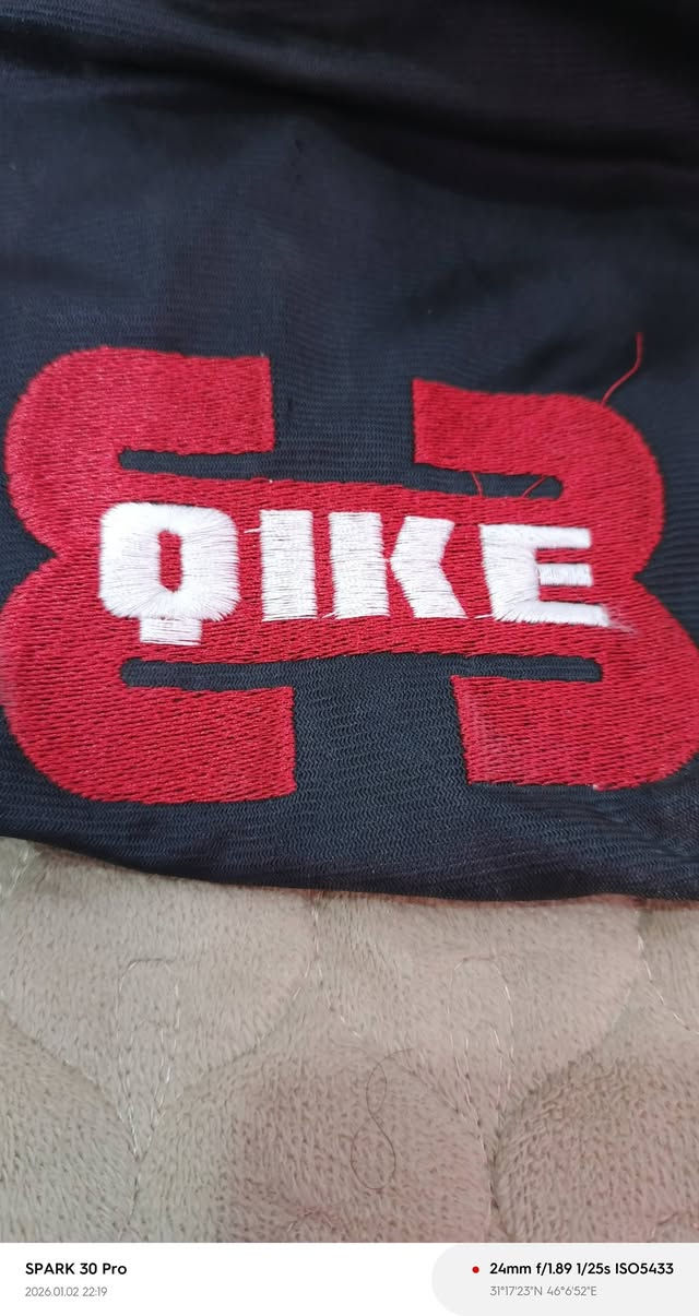 خوذة دراجة مستعمله قليل ماركة معروفة انطي سعرك وبالعافية
***********
